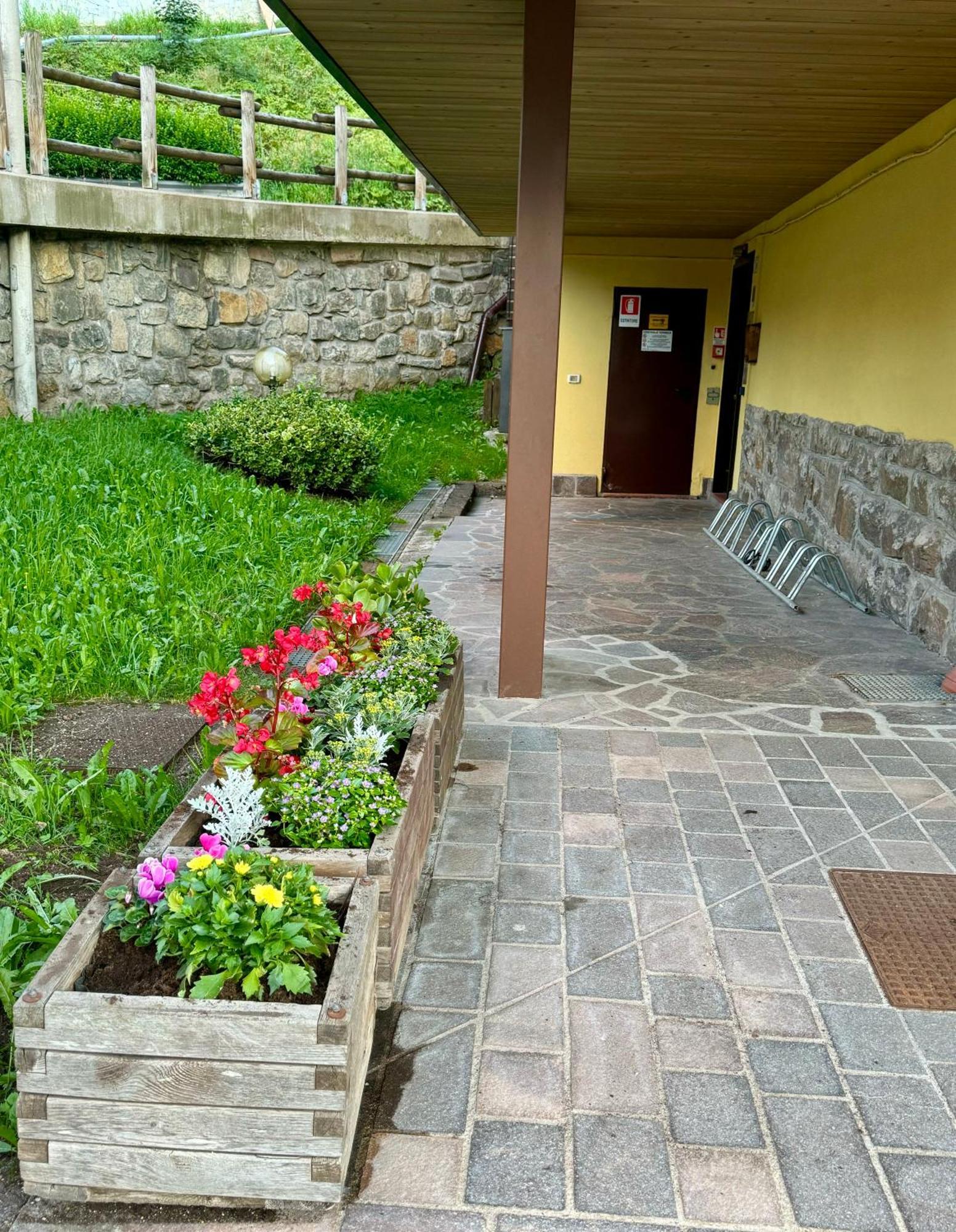 Апартаменты Emarghe, Casa A Моэна Экстерьер фото